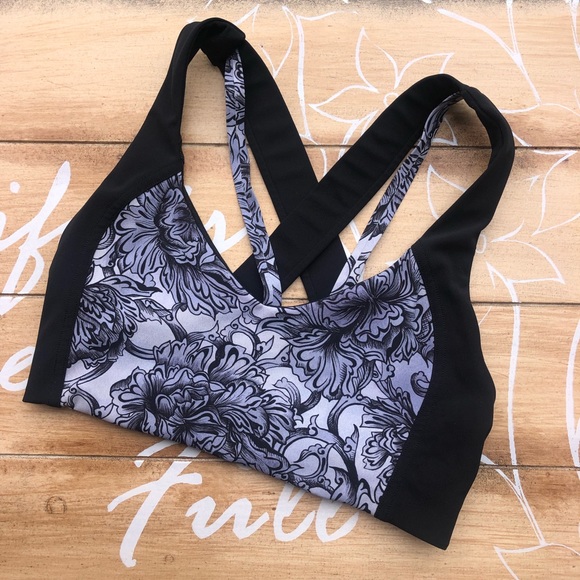 Lululmon Sports Bra Size 6 - Sweat Times Bra - Picture 2 of 11